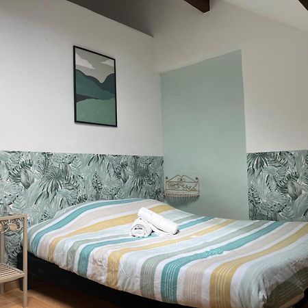 3 Pieces Calme, Terrasse Et Parking Prive Courcouronnes Exterior foto