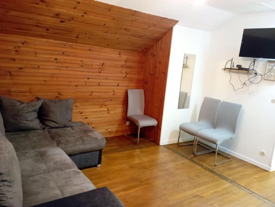 3 Pieces Calme, Terrasse Et Parking Prive Courcouronnes Exterior foto