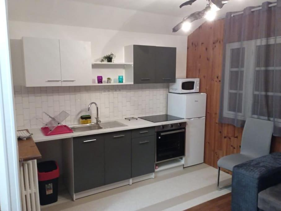 3 Pieces Calme, Terrasse Et Parking Prive Courcouronnes Exterior foto